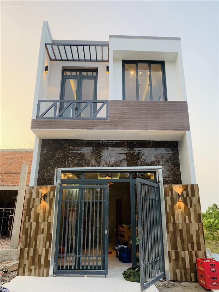 Chính chủ cần bán nhà phố 225m2 shr 2.7tỷ full nội thất gỗ 1 trệt 1 lầu trung tâm xã tiểu cần mới