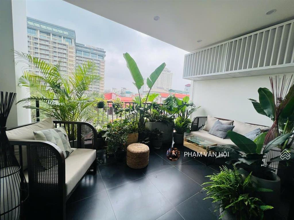 Bán tòa nhà xuân diệu gần hồ tây 100m 6 tầng thang máy ô tô đỗ cửa giá 50 tỷ giá rẻ