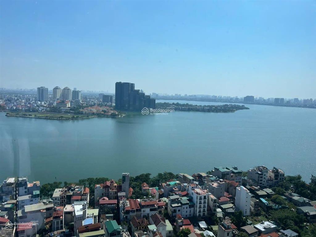 Bán căn heritage 3 ngủ view trực diện hồ tây 145m2 tầng trung đồ cơ bản giá 35,5 tỷ