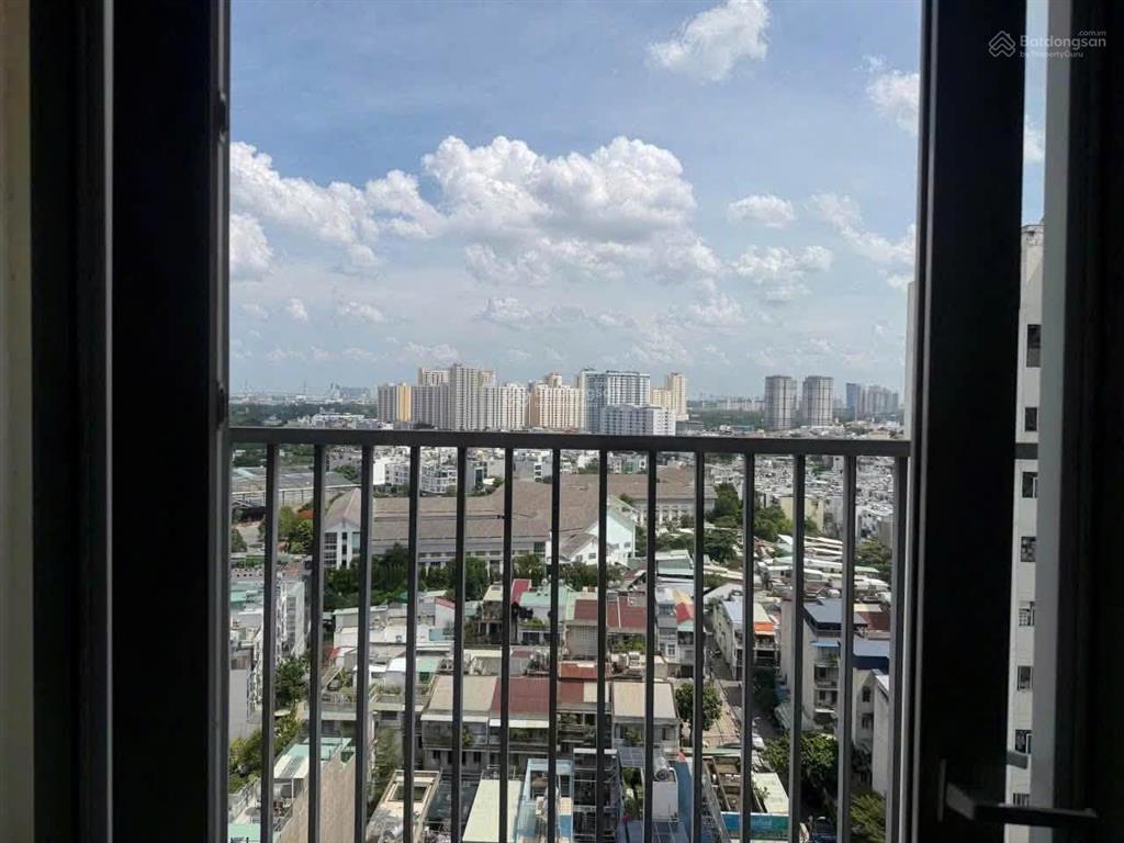 Bán căn 2pn 2wc 73m2 giá 5 tỉ bộ công an tầng cao view thoáng đủ nội thất