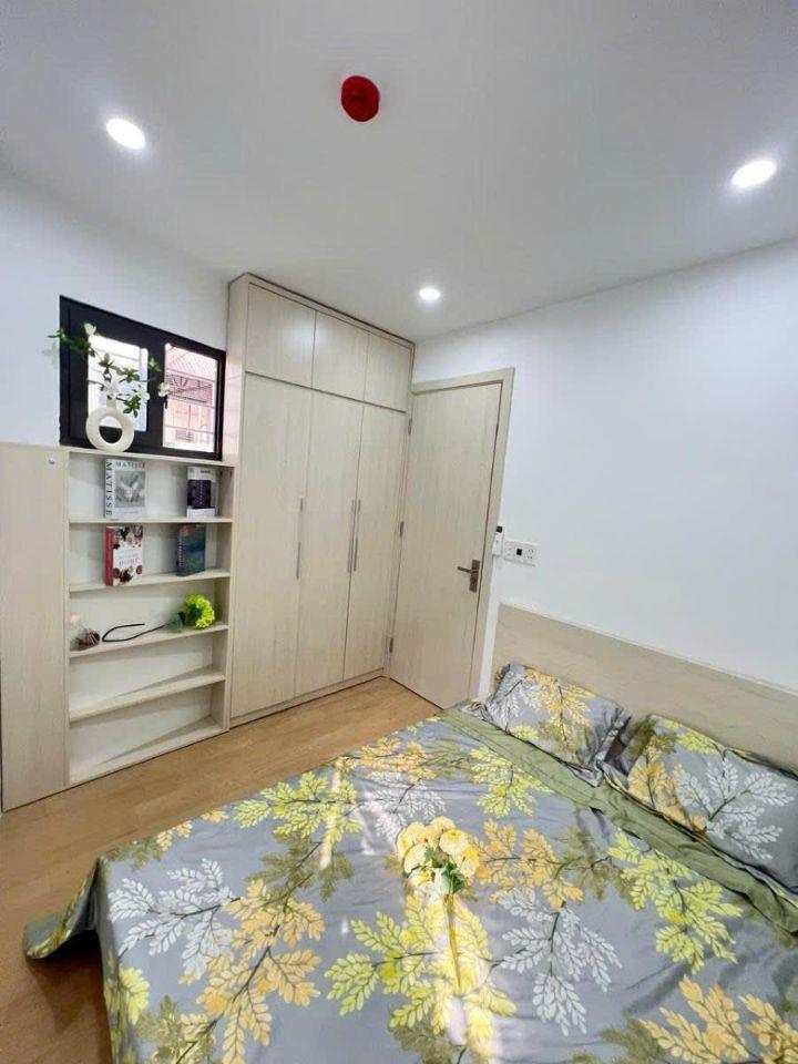 Tập Thể Bách Khoa- 3 Phòng Ngủ - gần 90m2 sử dụng- Ô Tô Đỗ Chân Cầu Thang.