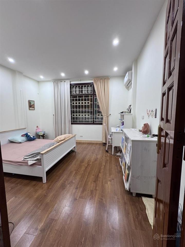 Cần bán gấp nhà phố thái hà 25m2 5 tầng ô tô đỗ cửa 50m ra mặt phố quy hoạch ổn định