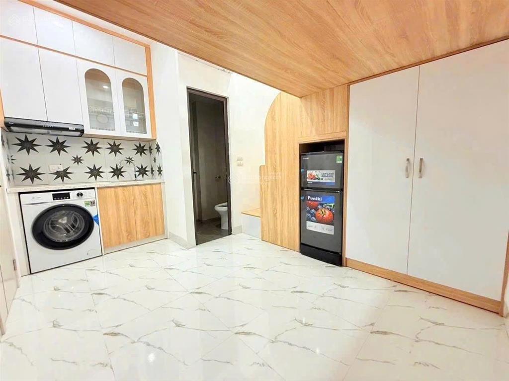 Nhà 80m, 7 tầng tm, 27 phòng full đồ. ngõ thoáng ra mặt phố 10m. cạnh times city. chỉ 23,9 tỷ