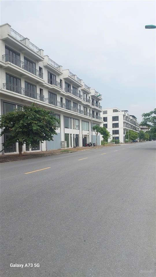 Bán đất tđc, nguyễn mậu tài, trâu quỳ, gia lâm, dt 150m², mt 10m, ô tô tránh, vỉa hè, giá 36,x tỷ.