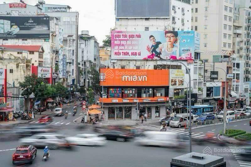 Bán nhà mặt tiền kinh doanh thời trang đường nguyễn trãi quận 1 dòng tiền khủng 160 triệu/tháng
