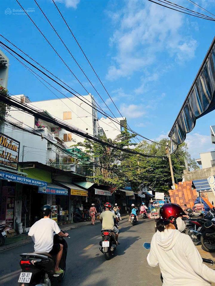 Ngộp. mặt tiền kinh doanh đường 339 đỗ xuân hợp, phước long