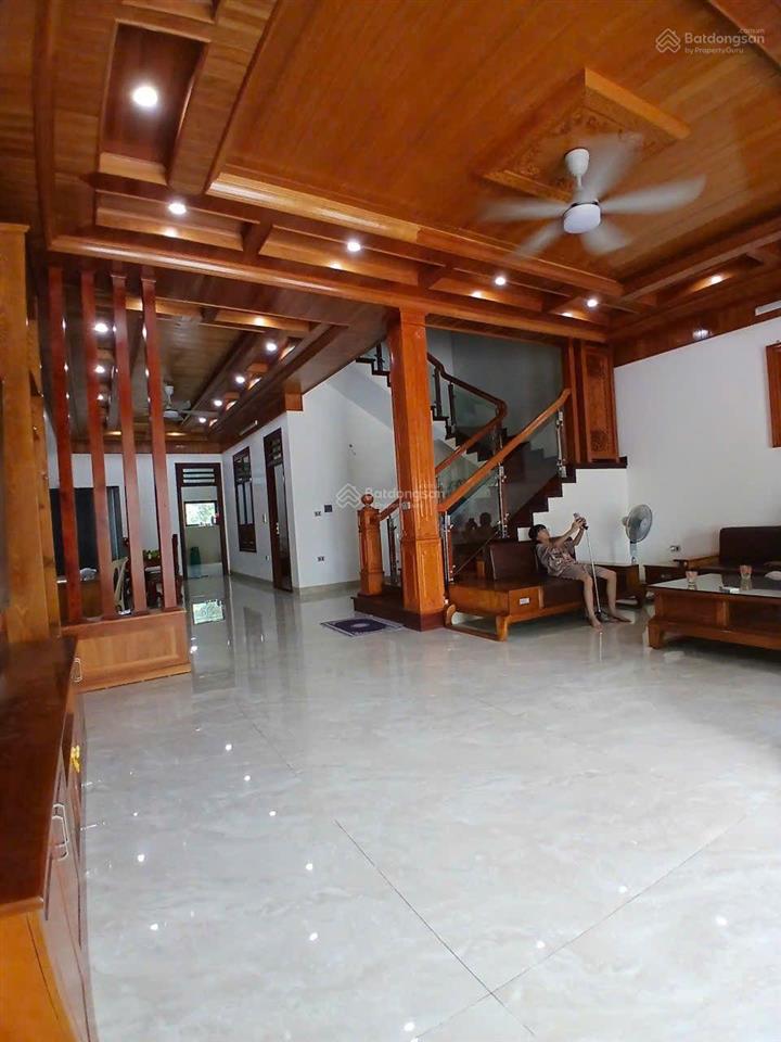 Bán gấp biệt thự mặt tiền 8m giá 5,5 tỷ dt 236m2 quảng phú khu kinh doanh sầm uất