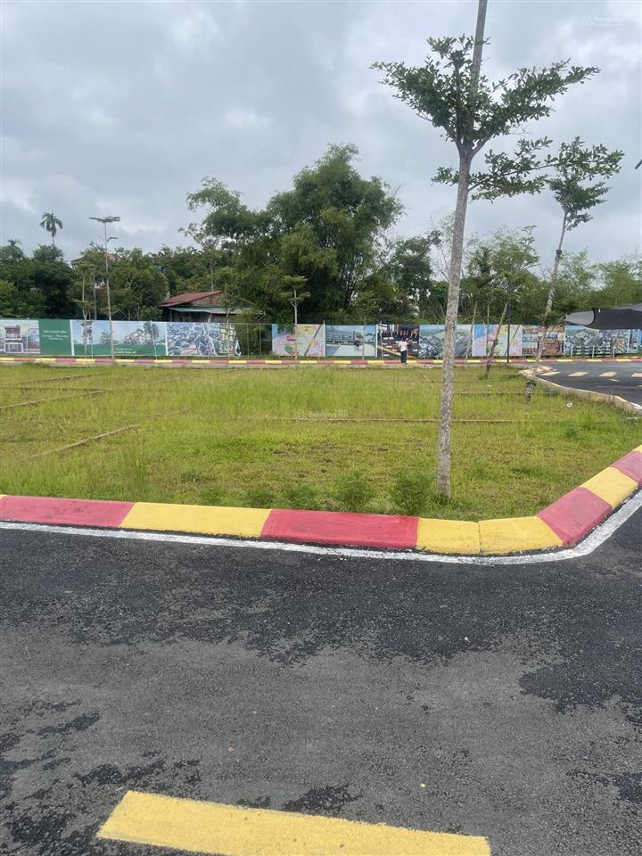 Bán gấp lô góc 60m2 mt11m kinh doanh view hồ 2 tỷ