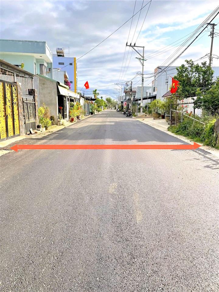 Hòa tiến 122m2 đường nhựa 7m5 cách nam kỳ khởi nghĩa đúng 250m siêu rẻ