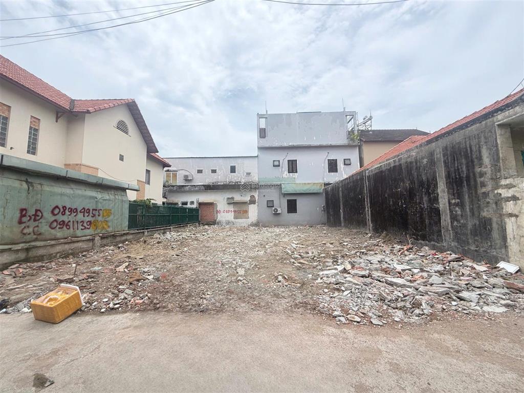 Bán đất mặt tiền hẻm cách ql13 100m, đường thông kdc hồng long, ngay trường tiểu học full thổ cư