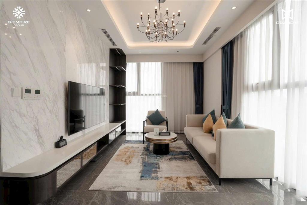 Bán chung cư 3 phòng ngủ tầng 10 tại gloria số 8 nguyên hồng diện tích 82m2 giá 11,2 tỷ sẵn sổ đỏ
