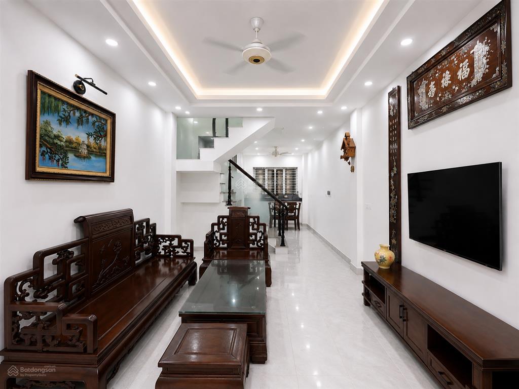 Nhà mặt ngõ rộng xuân thuỷ, cầu giấy 50m2 x 4 tầng 2 mặt thoáng trước sau full nội thất ở luôn