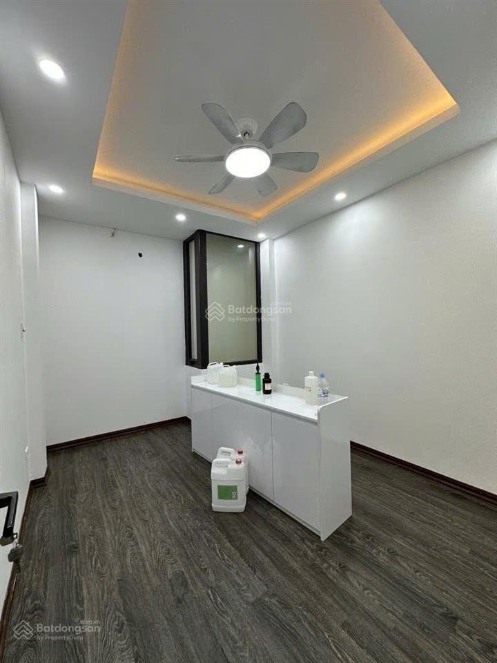 Nhà sát phố kim đồng ô tô tránh, kinh doanh đỉnh 37m², 9.7 tỷ