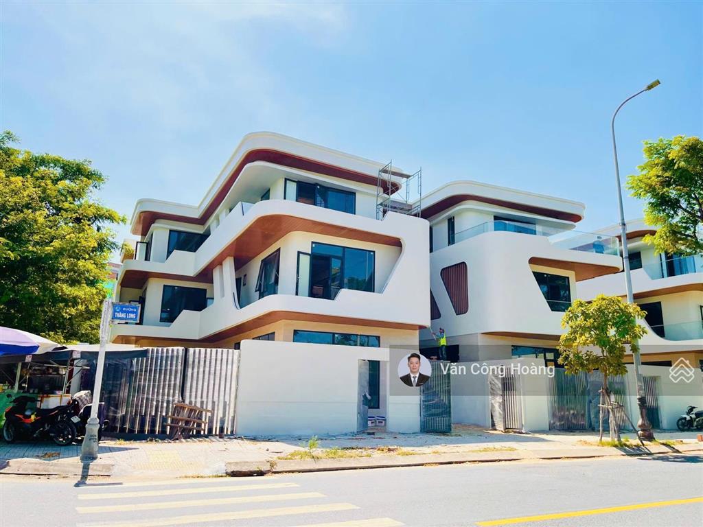 Căn biệt thự mặt sông trực diện thăng long 293m2 ngay trung tâm tổ hợp danang downtown