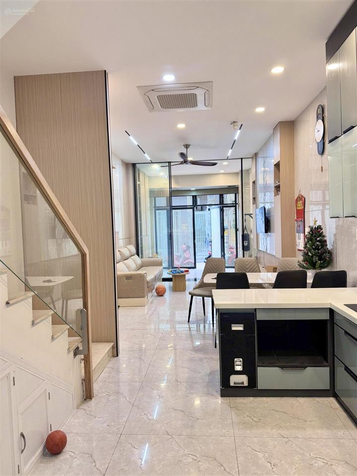 Hiếm nhỉnh 8 tỷ nhà lê quang định 60m2 4 tầng hoàn công đủ