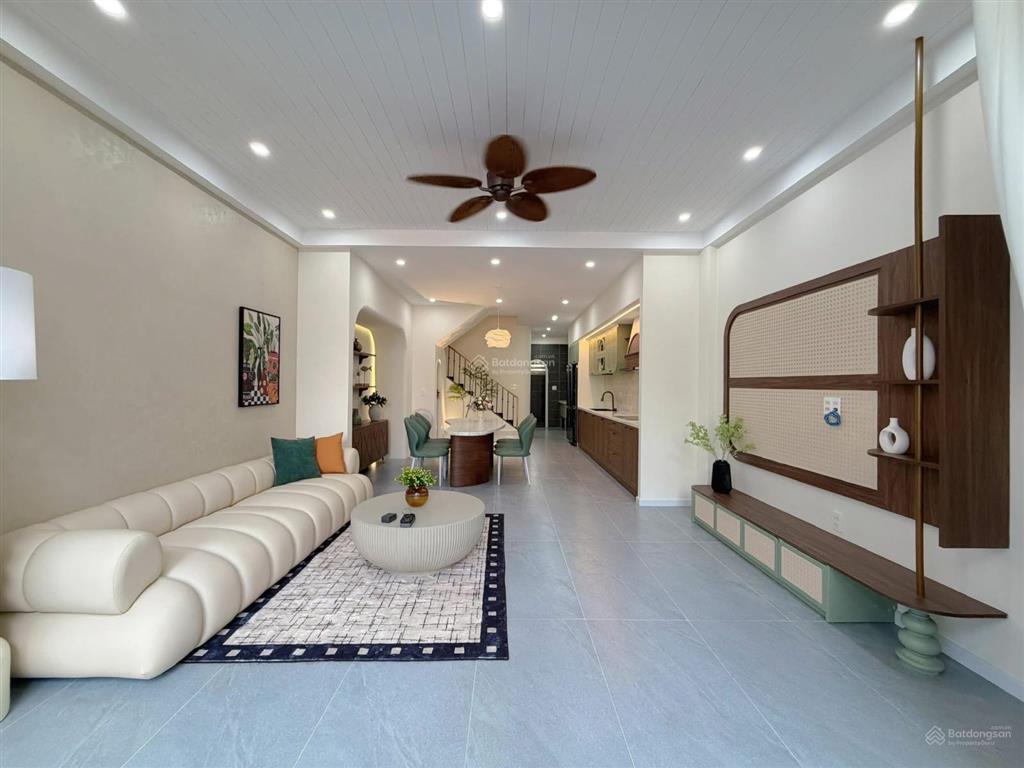 Bán nhà 3 tầng giá rẻ đường huỳnh ngọc đủ hoà xuân tp đà nẵng