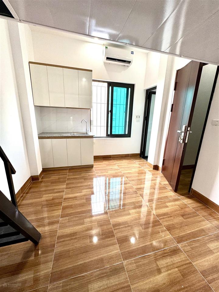 Tôi cần bán gấp căn 6 tầng, thang máy. 10 phòng dòng tiền 30tr/tháng. giá giảm cực sâu còn 8.56 tỷ