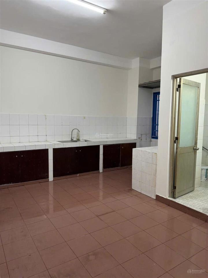 Cần bán gấp ch him lam ba tơ thang bộ lầu 5 q8 dt 83m2, 2pn, 2wc sh, giá 1.75 tỷ. 0866 688 ***