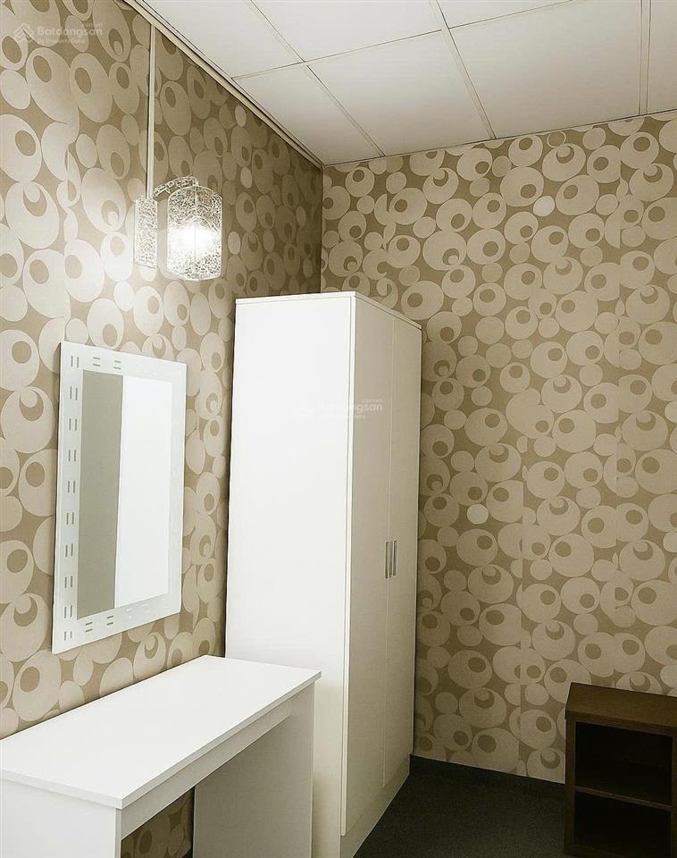 Cần bán căn chung cư bàu cát 2, 55m2 giá tốt, đã có sổ hồng. 0948 032 ***