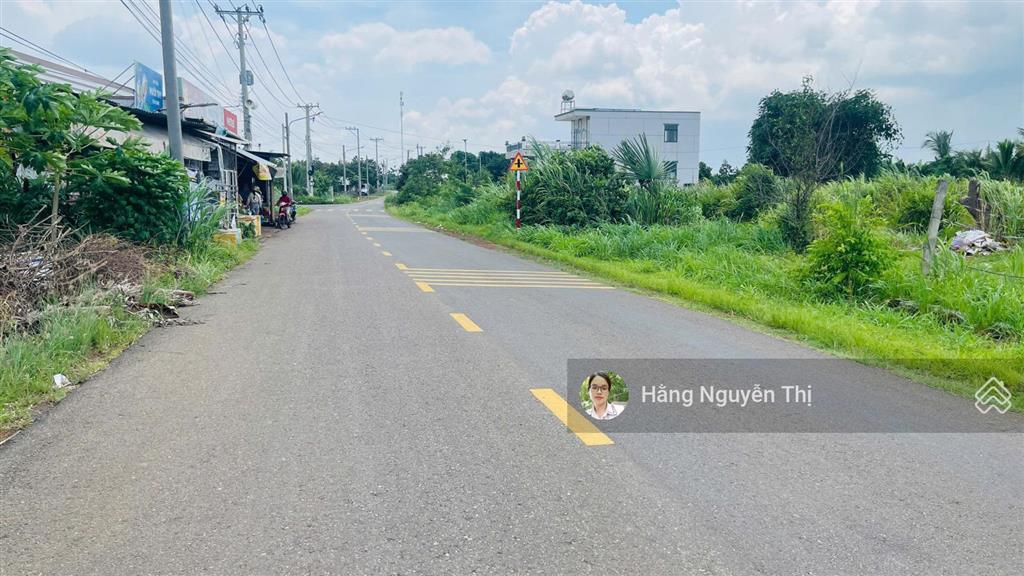Bán đất đường 992 xã đất đỏ, giá chỉ 690tr sở hữu ngay đất thổ cư, gần kcn, cty dongin