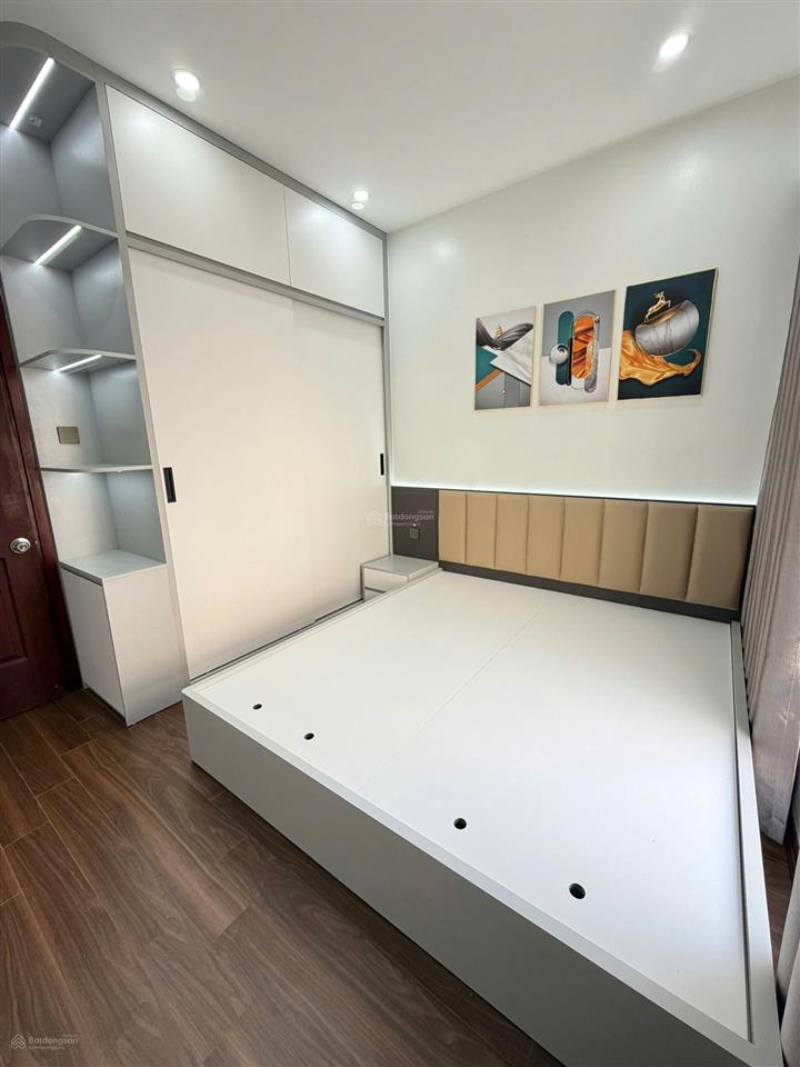 Chính chủ cần bán gấp căn hộ chung cu the charm an hưng 72m2 bc đông bắc, giá bán 5.3 tỷ