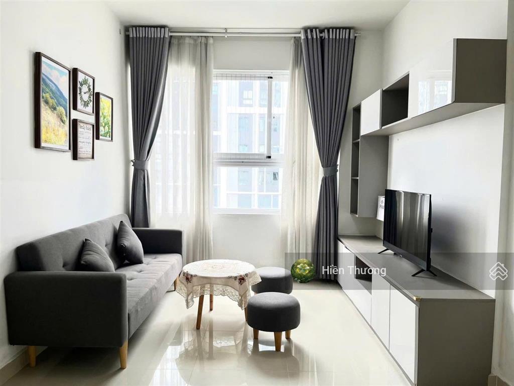 Bán gấp cc topaz city tại đ. cao lỗ q8, dt 71m2 gồm 2pn 2wc, giá 1 tỷ 720 nhà có sẵn nội thất