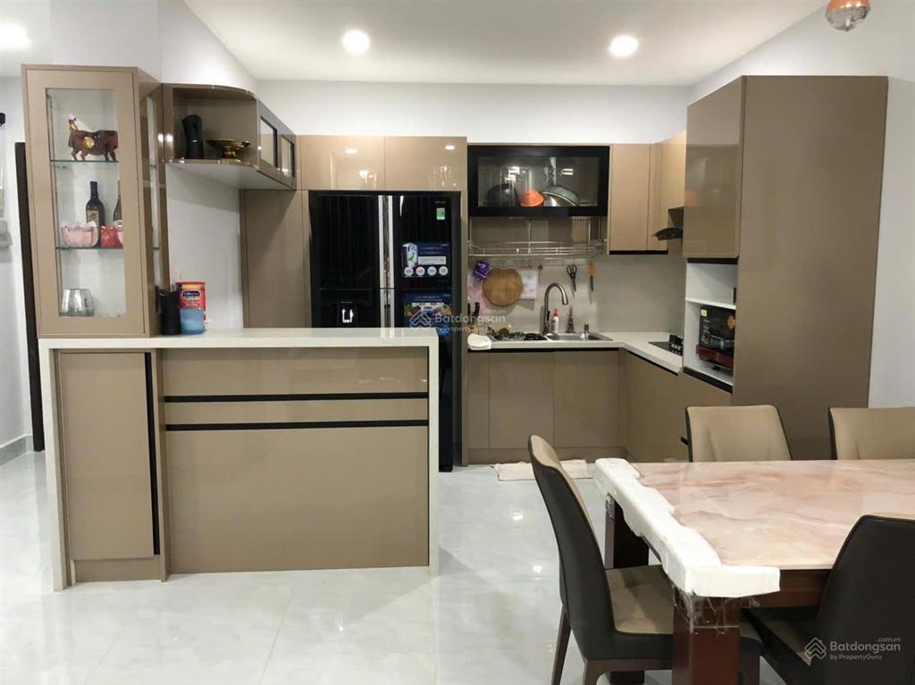 Gia đình cần bán căn hộ sunny plaza, 118m, 3 phòng ngủ, hàng hiếm, sổ hồng, giá 6.8 tỷ 0901 499 ***