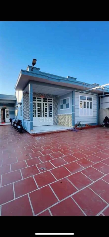 Nhà phố tân cổ điển 5x20m - 1 trệt 3 lầu - 5PN - Full nội thất - SHR
