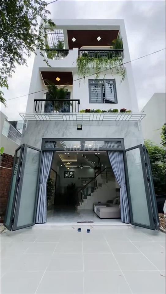 Chính chủ cần bán gấp nhà 1 trệt 2 lầu Giá 2ty299 triệu