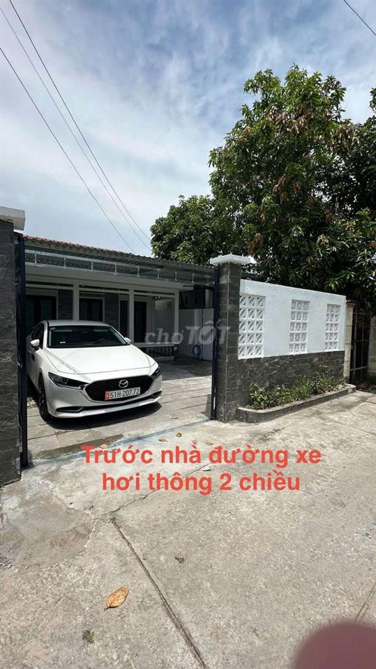 bán nhà sổ hồng xã qui đức ql50 hẽm xe hơi