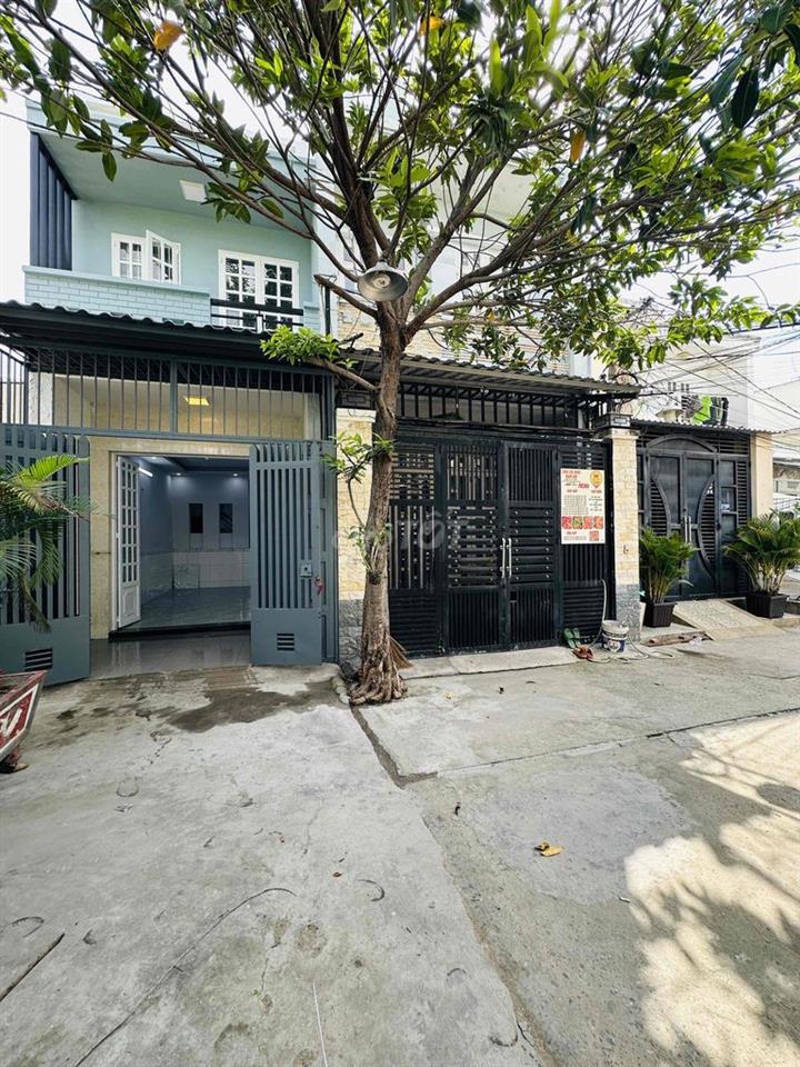 Chính chủ gửi bán nhà hẻm xe hơi c7d phạm hùng p bình Hưng tohcm