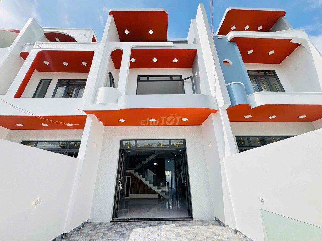 nhà bán nằm gần chợ bình chánh
