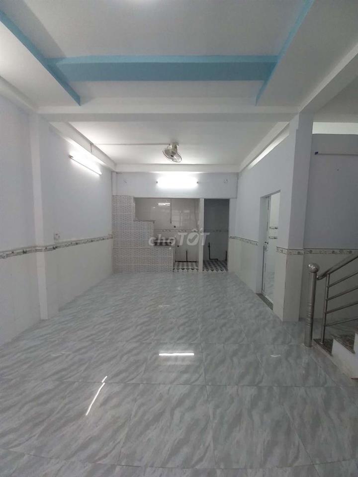 Bán nhà đất thổ cư sổ hồng chung