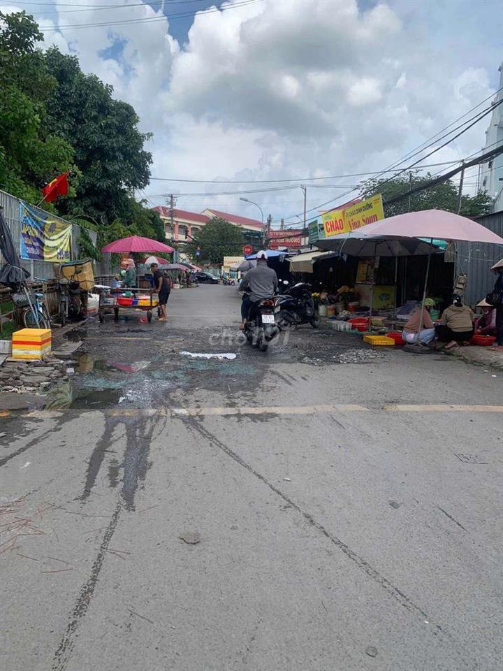 1,350 tỷ Gần chợ Phú Lạc, Tân Liêm , Bình Chánh
