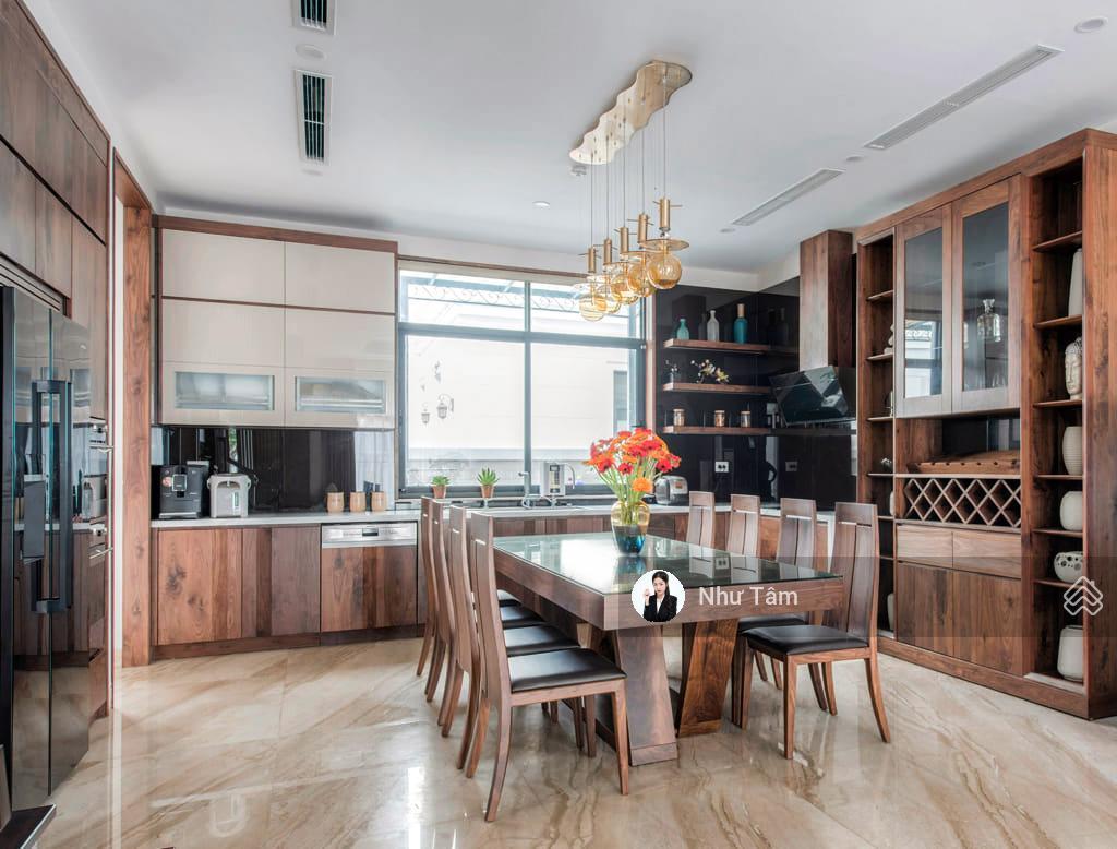 Mặt tiền phan đăng lưu, phú nhuận vừa ở vừa kinh doanh, văn phòng 4,2x18m, 4 tầng. chỉ 20,5 tỷ