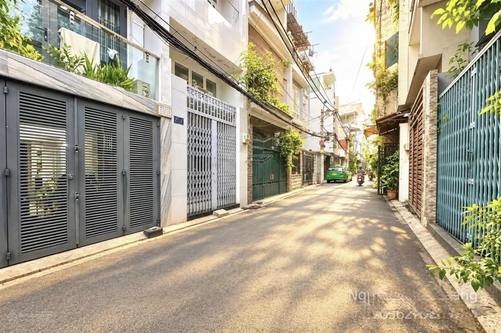 Nhà nhỉnh 7 tỉ trung tâm phú nhuận ngay khu phan xích long sầm uất đắt giá