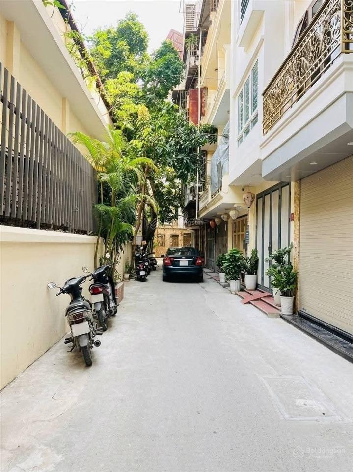 Bán nhà phân lô ngõ 1150 đường láng 36m2*5t, ô tô đỗ cửa vào nhà, full nội thất, giá 8.95tỷ (tl)