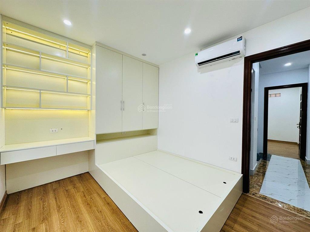 Nhà mới 5 tầng, thang máy, phố phan kế bính ba đình, 6 phòng ngủ full nội thất, 11,5 tỷ