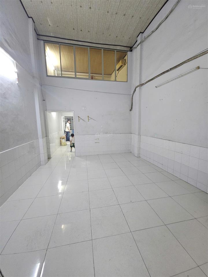 Bán nhà sát hẻm ô tô âu dương lân p3, q8