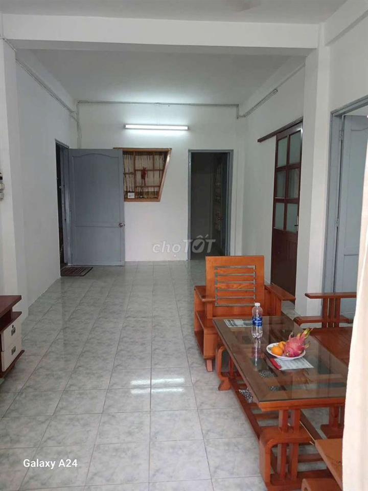 Bán Chung Cư Gò Dầu với Độc Lập Tân Hương 58m2 2pn có thang máy
