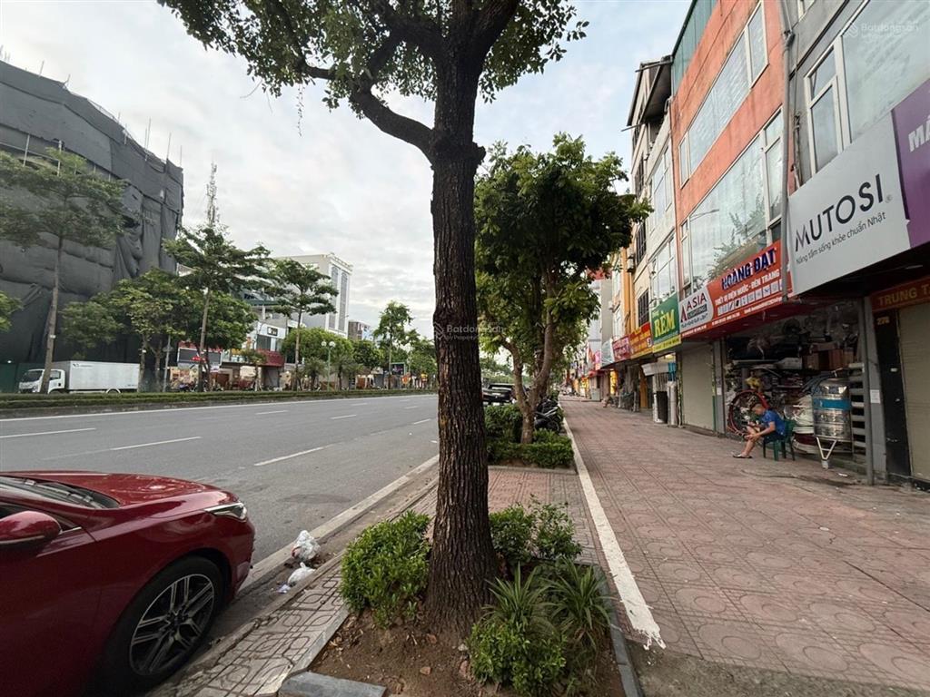 Bán đất phố ngô gia tự, long biên 100m2, mt 6m, giá 16 tỷ. ô tô vào nhà