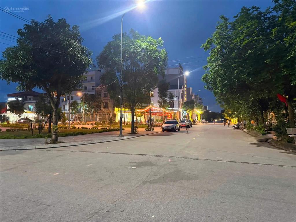 Một lô hiếm có mặt tiền 11m view công viên khu đô thị trung tâm xã gia bình, tỉnh bắc ninh