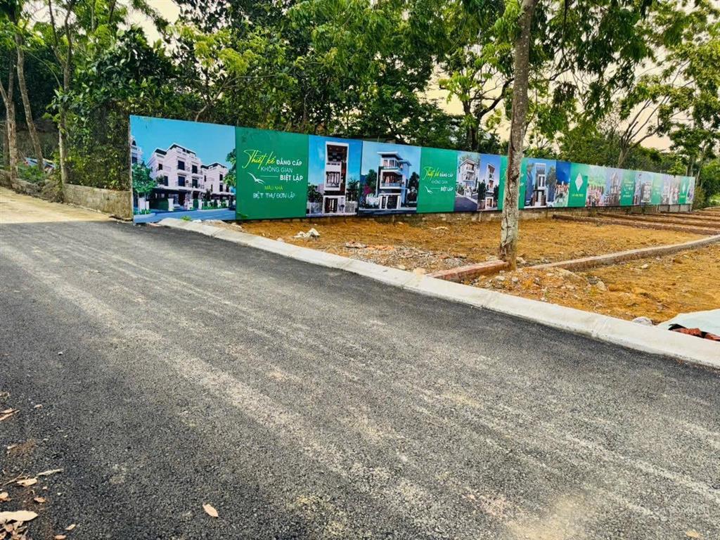 Bán gấp đất liền kề tại đội 5, thôn bạch thạch, quốc oai, 2,85 tỷ, 103,6 m2