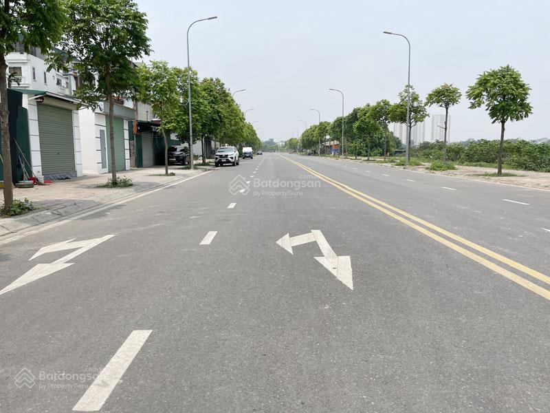 Bán 120,1m2 đất cự khối 2 mặt tiền trước sau (đường 25m 13m) vị trí đẹp xây tòa vp / showroom