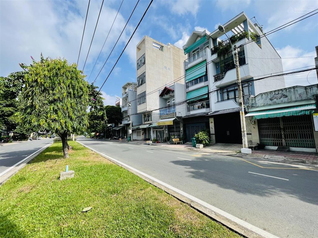 68m2 bán lô đất hxh p.phước bình hàng xóm the global city 4.2 tỷ