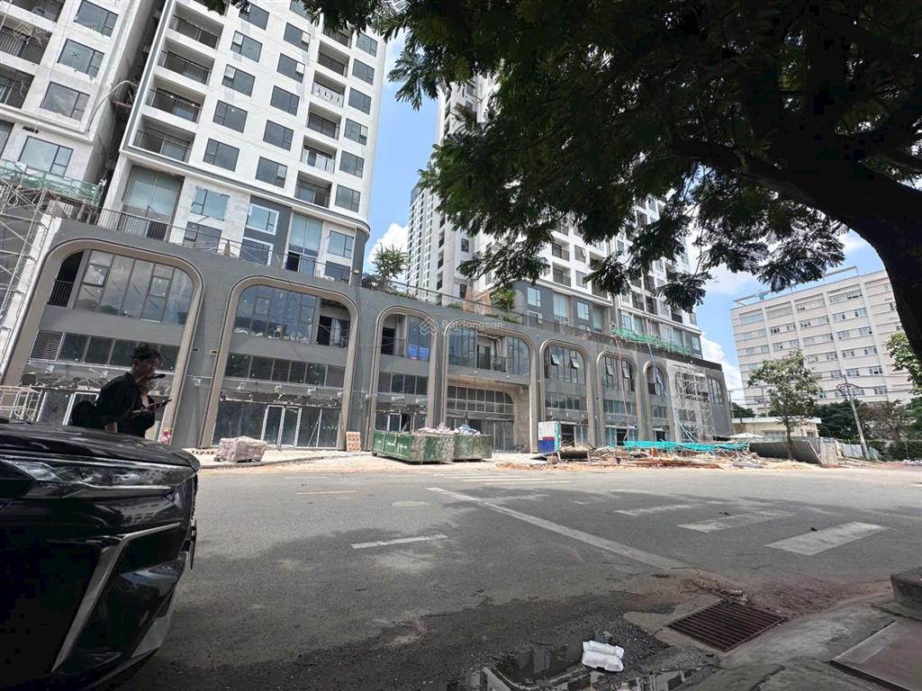 Shophouse green skyline dĩ an 132m2, 2 tầng, giá 7,8 tỷ