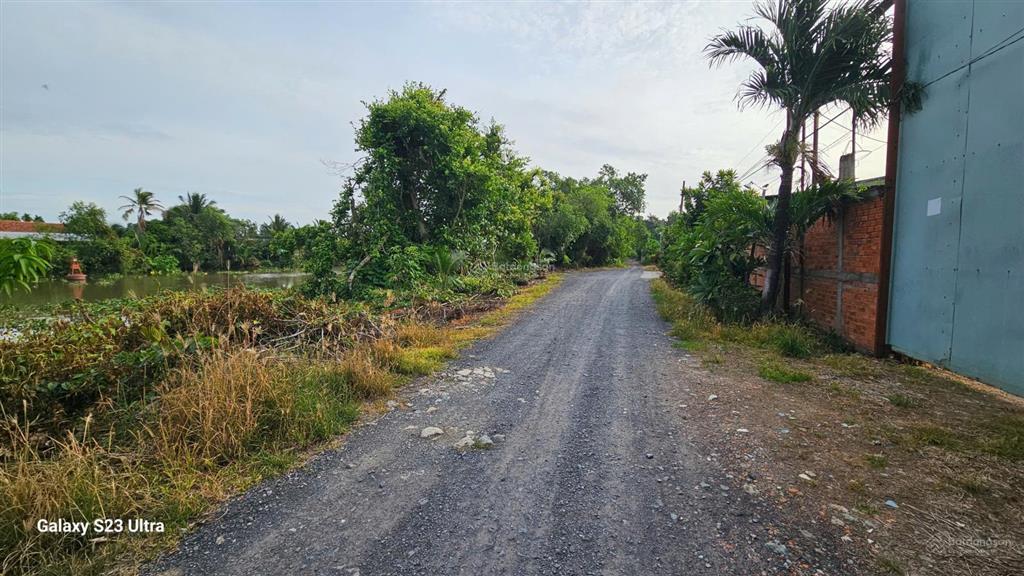 Bán đất thổ cư view sông thủ thừa, hàng hiếm đẹp, mặt tiền đường nhựa, gần kcn, thích hợp xây kho