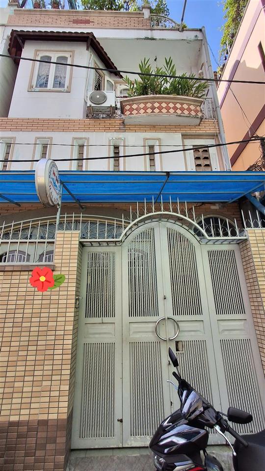 Siêu phẩm sát mt trần bình trọng trần hưng đạo. ngang bề thế gần 6m nở hậu 5 tầng. chỉ 18 tỷ