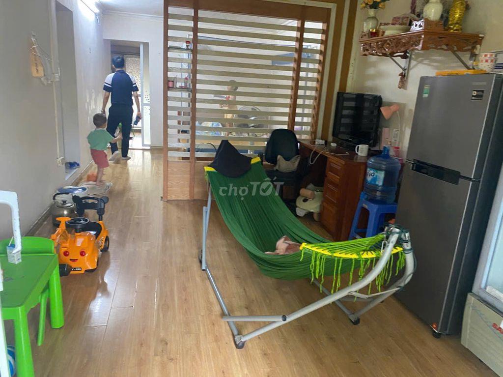 Căn hộ tập thể B2 Vĩnh Hồ