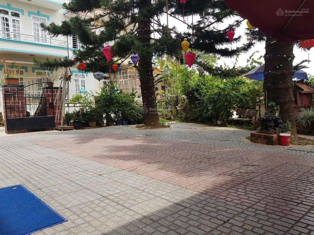 Hot! căn biệt thự góc 2 mặt tiền hẻm 6m đường phạm hồng thái đà lạt cách đường chính 1 căn nhà